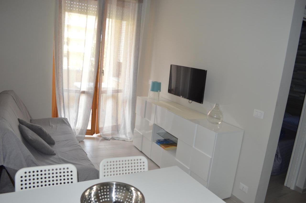 Ad Un Passo Dal Mare Apartment Porto Sant'Elpidio Bagian luar foto